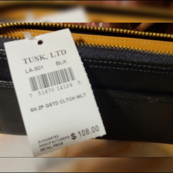 Tusk Black Multi Department Wallet - Picture 4 of 5